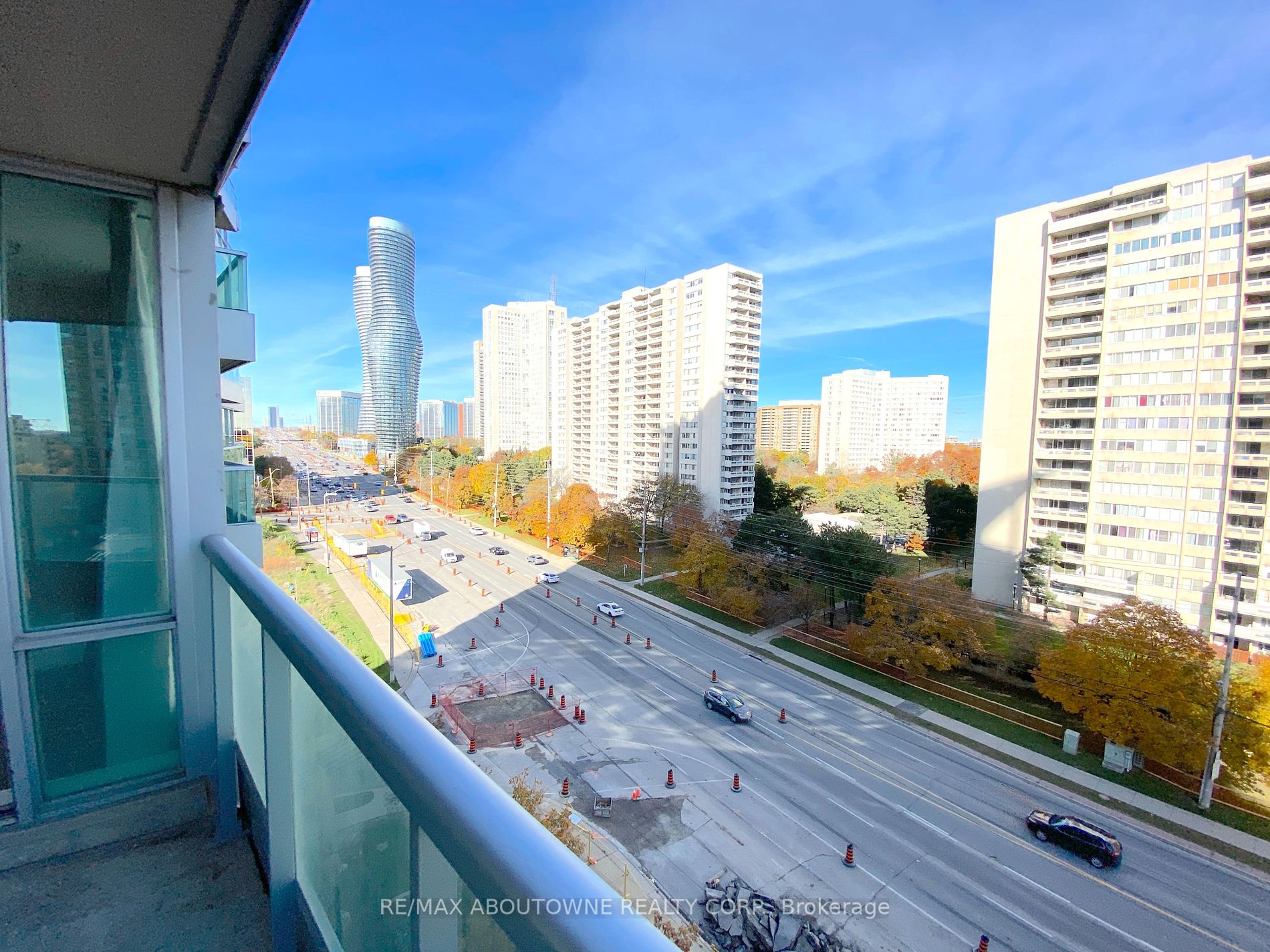1 Elm Drive W, #802