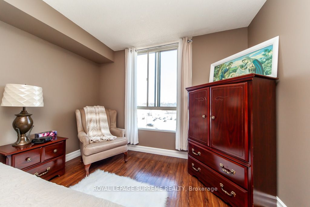 2470 Eglinton Avenue W, #608