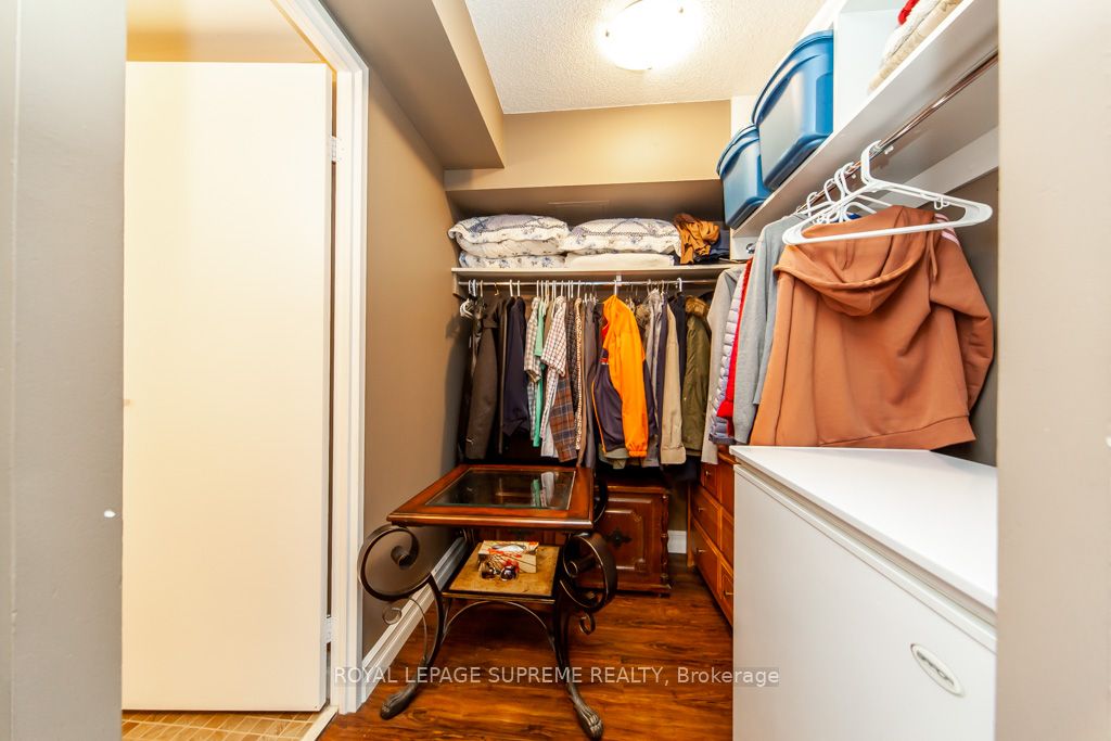 2470 Eglinton Avenue W, #608