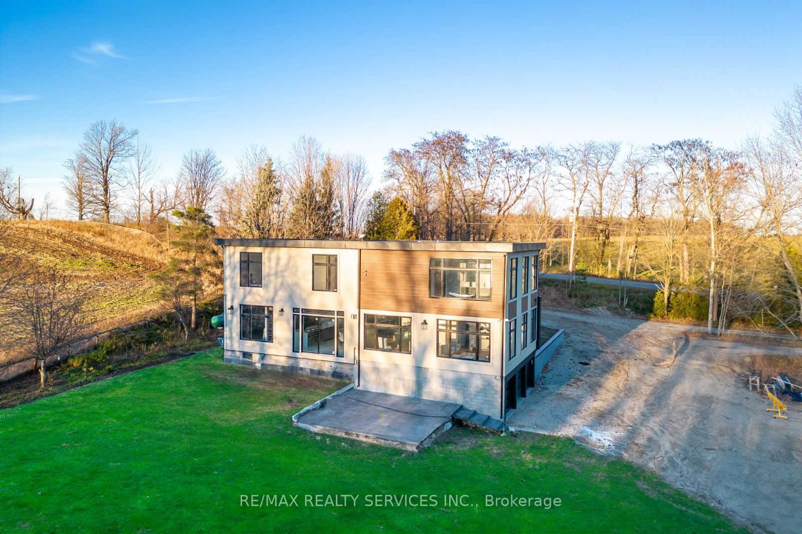 15206 Bramalea Rd