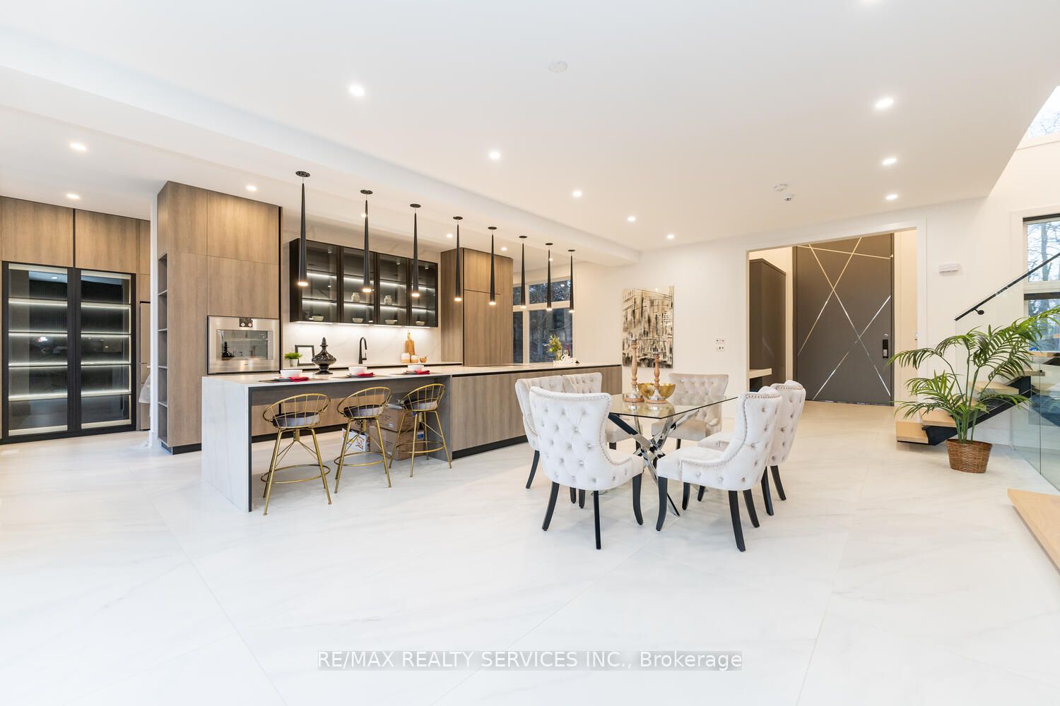 15206 Bramalea Rd