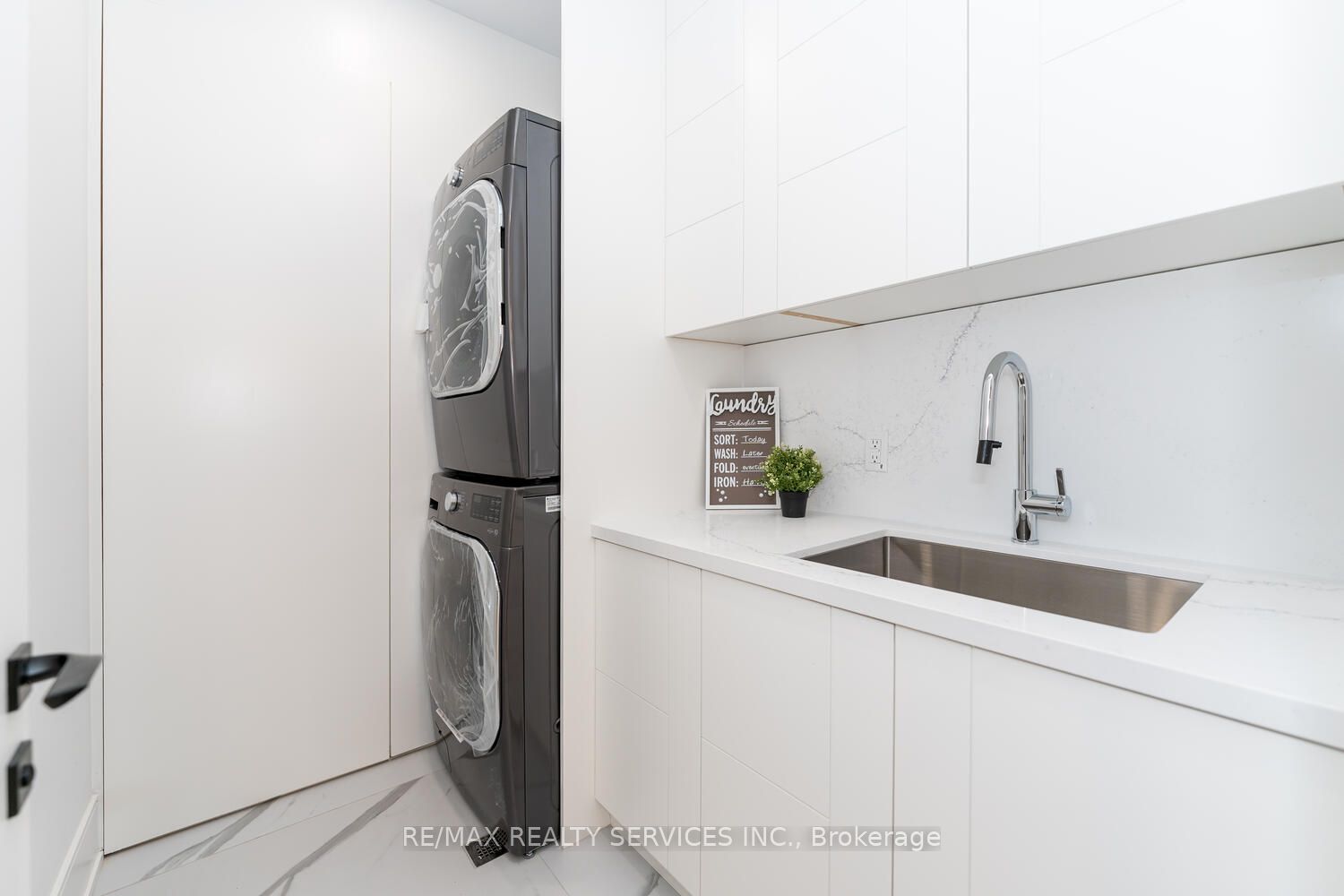 15206 Bramalea Rd