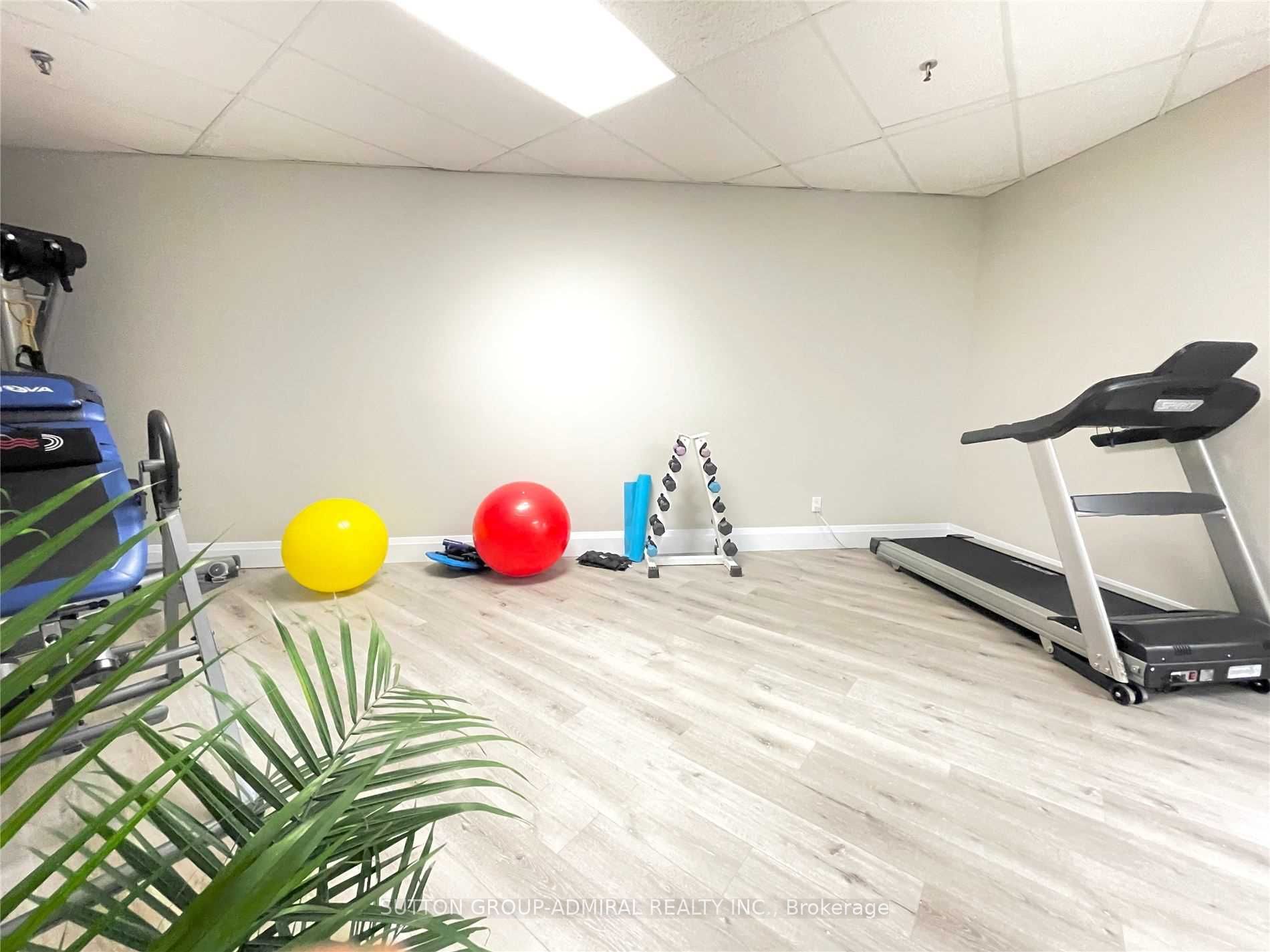 1425 Dundas St E, #4