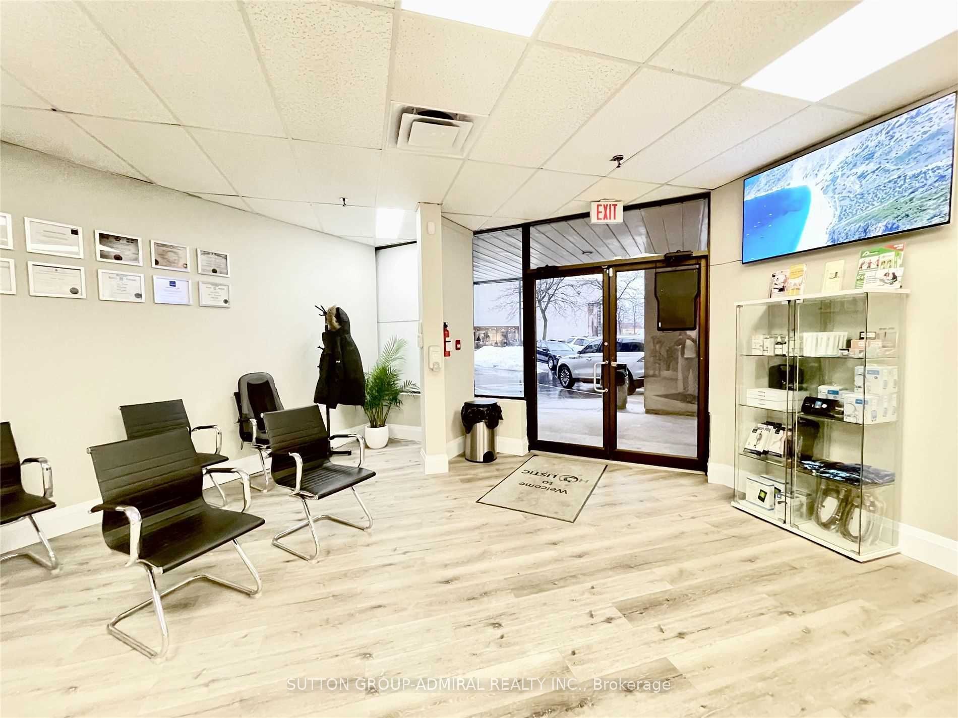 1425 Dundas St E, #4