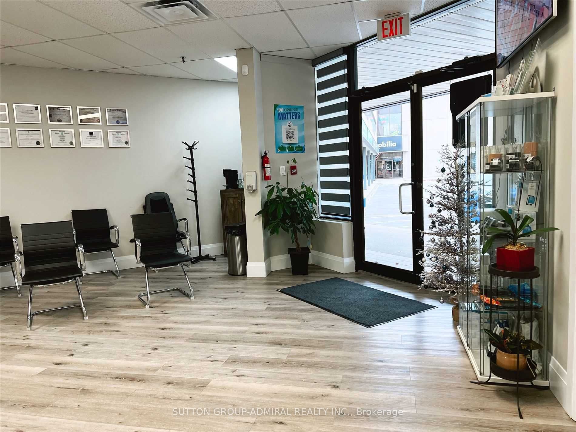1425 Dundas St E, #4
