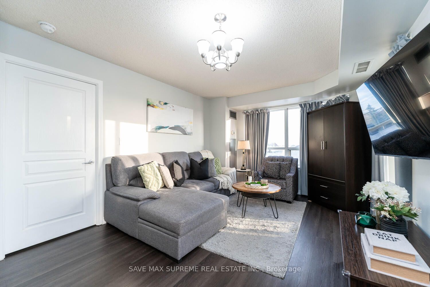 300 Ray Lawson Boulevard, #314