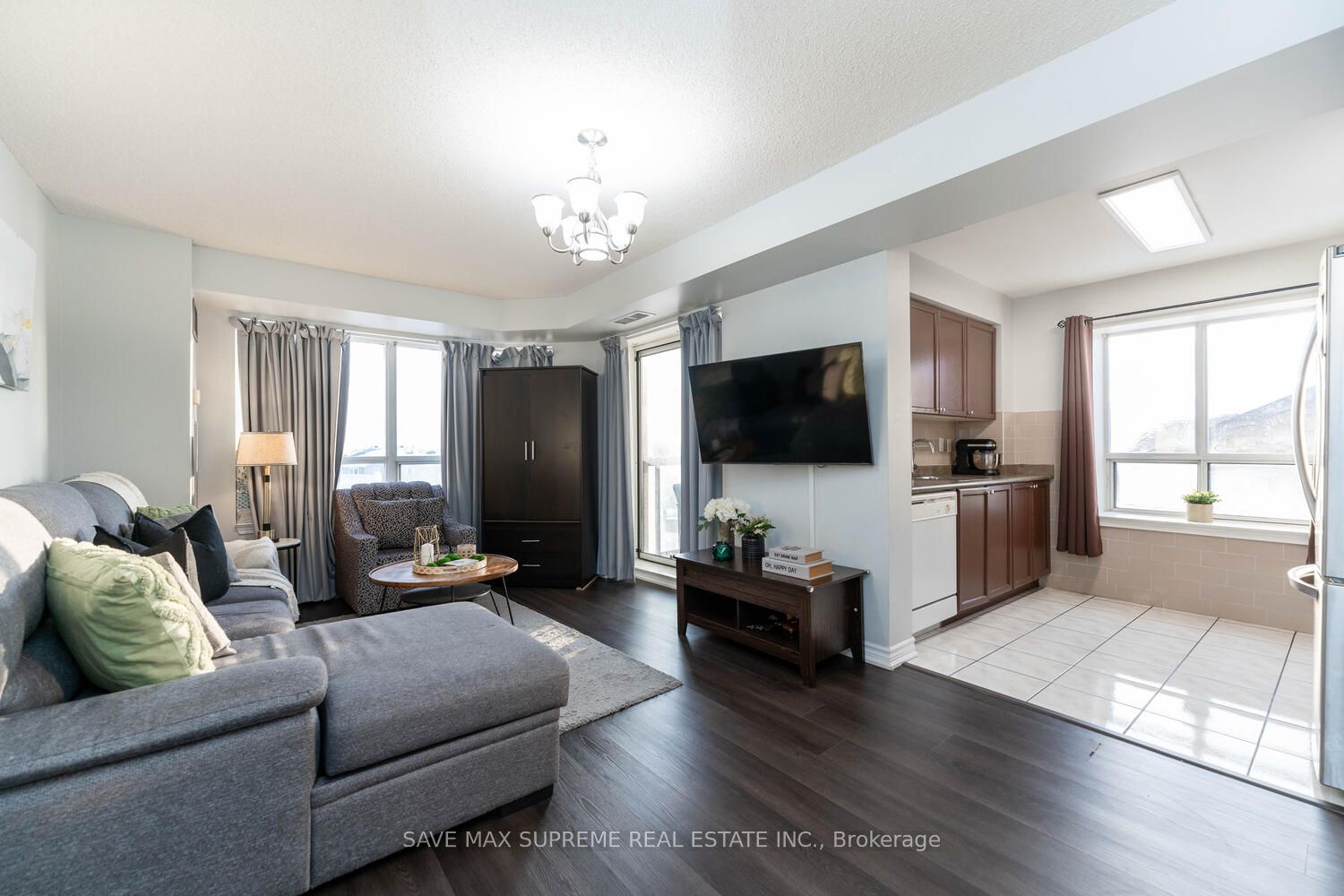 300 Ray Lawson Boulevard, #314