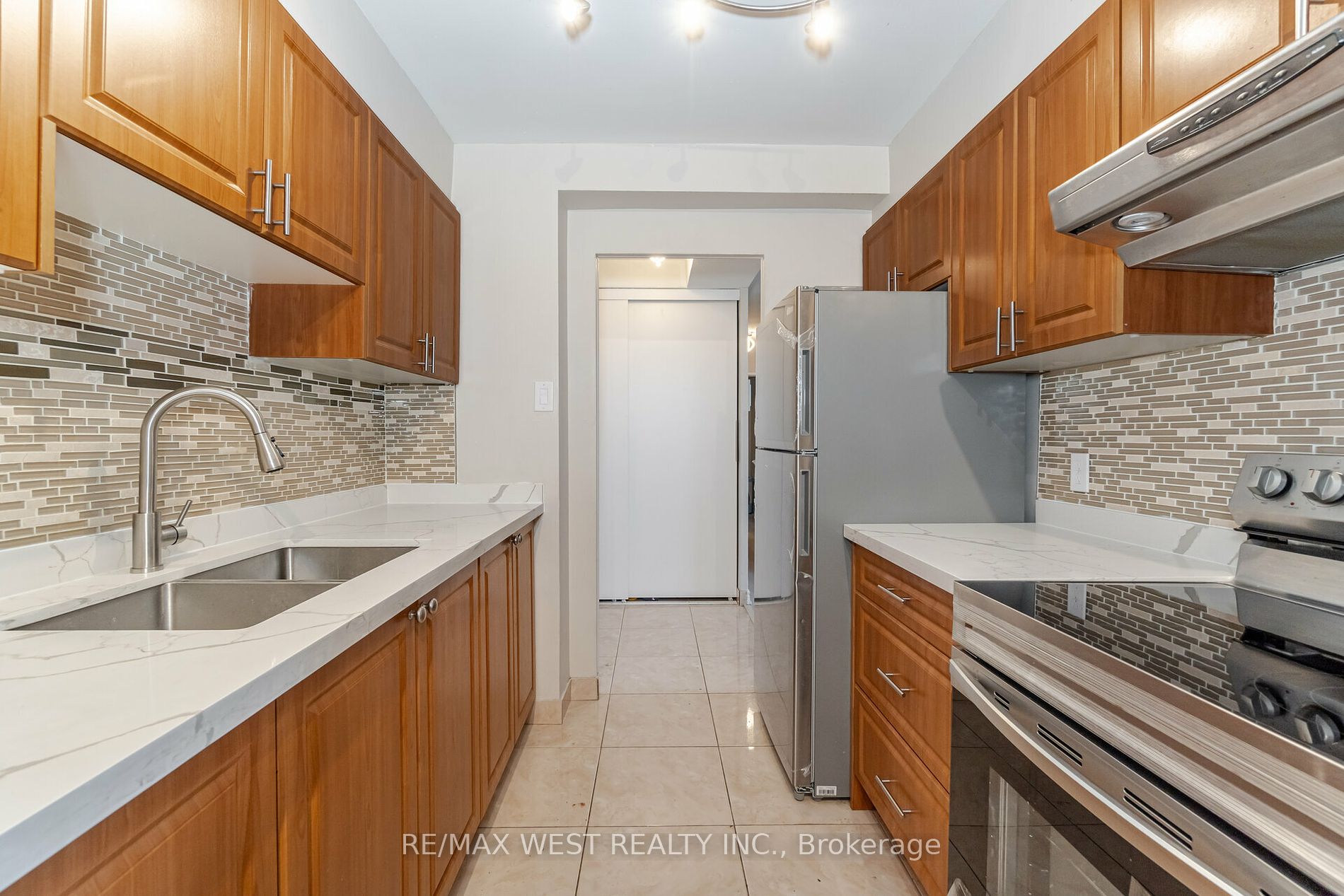2835 Islington Ave, #515
