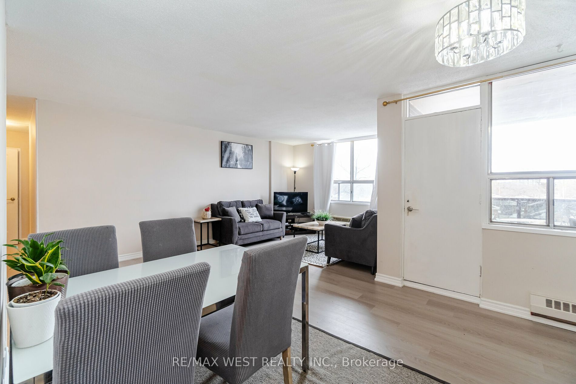 2835 Islington Ave, #515