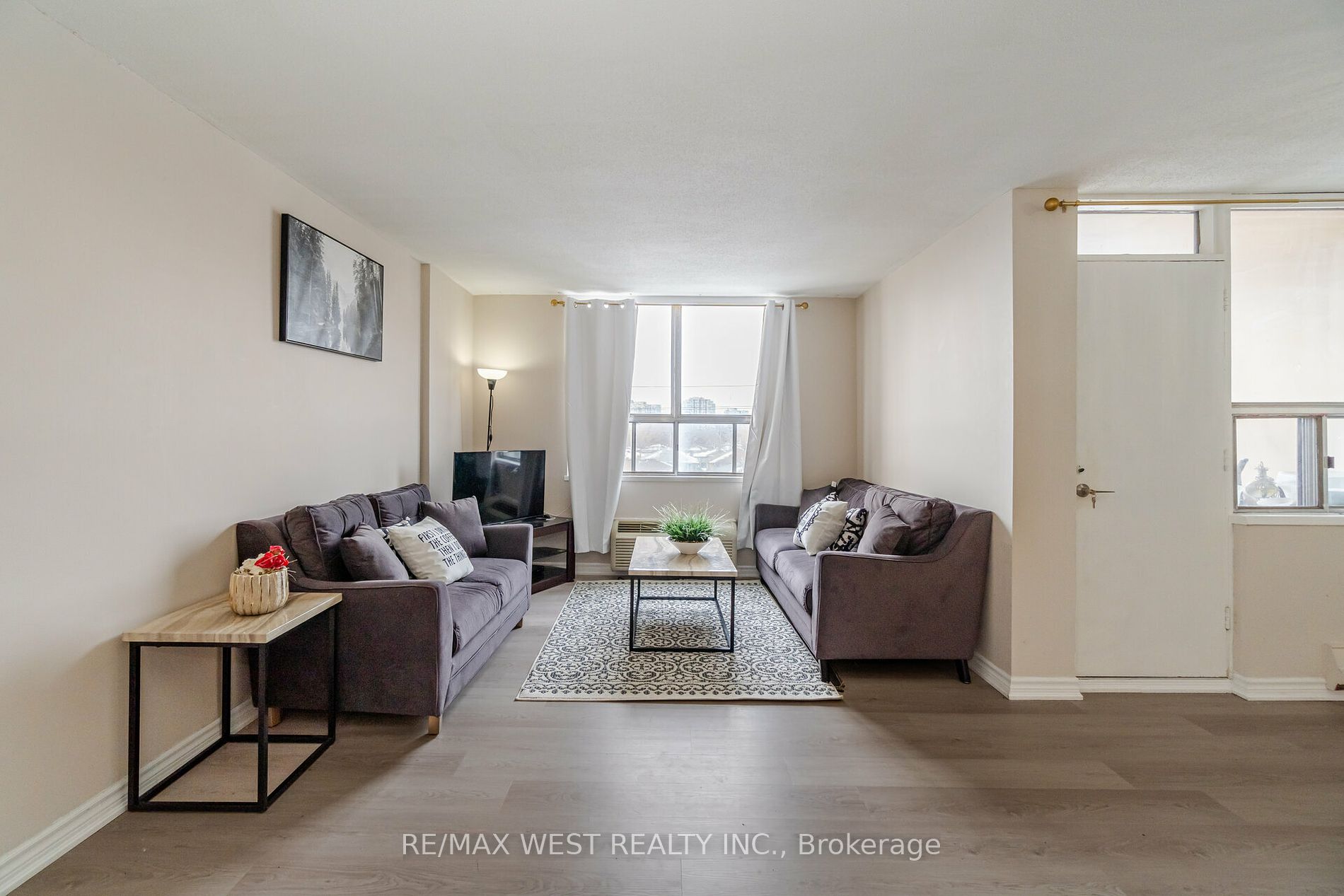 2835 Islington Ave, #515