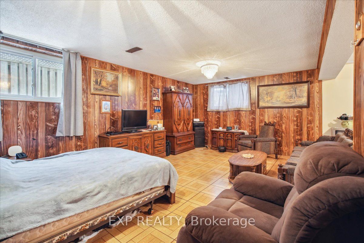3218 Monica Dr