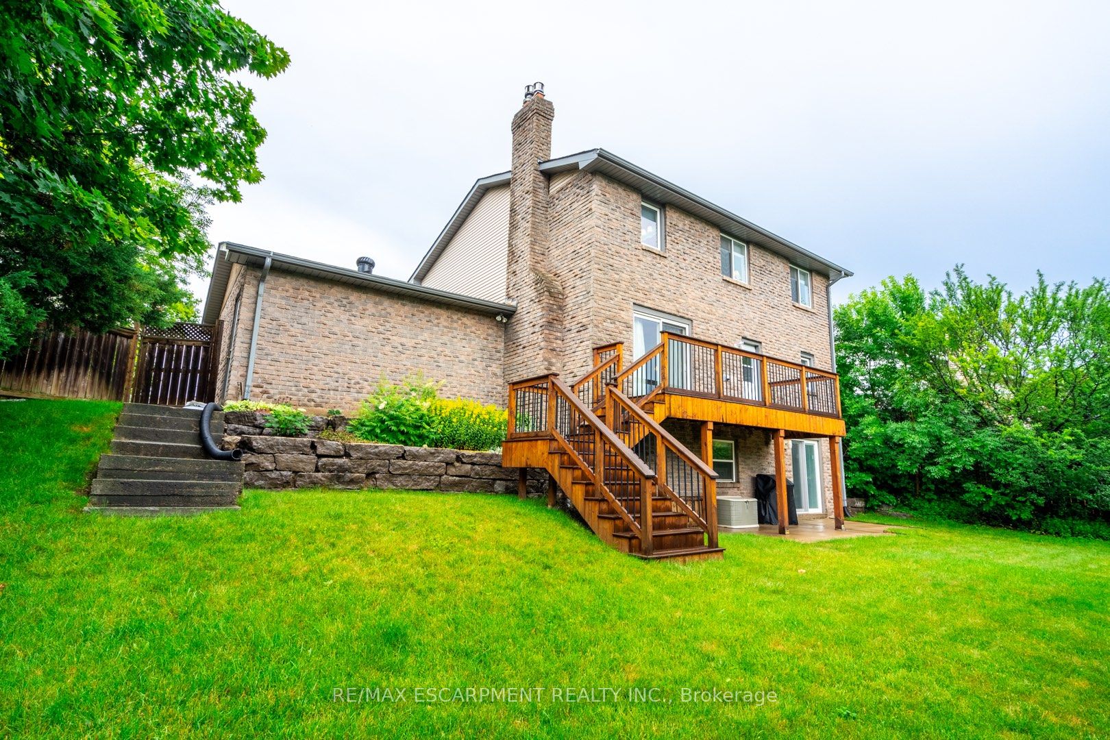 1454 Westbury Ave