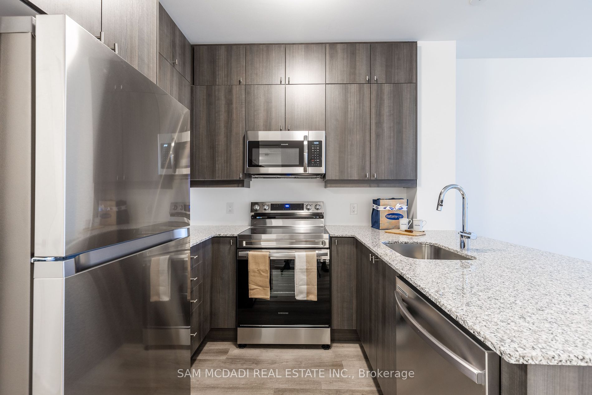 460 Gordon Krantz Ave, #205