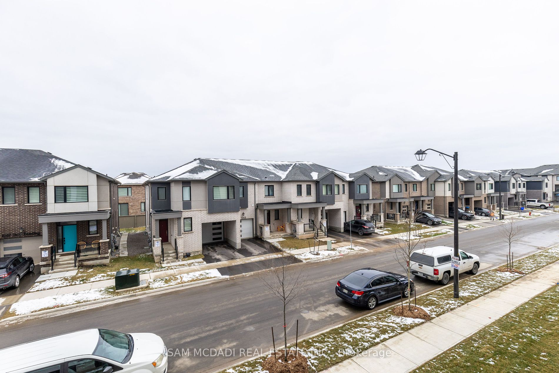460 Gordon Krantz Ave, #205