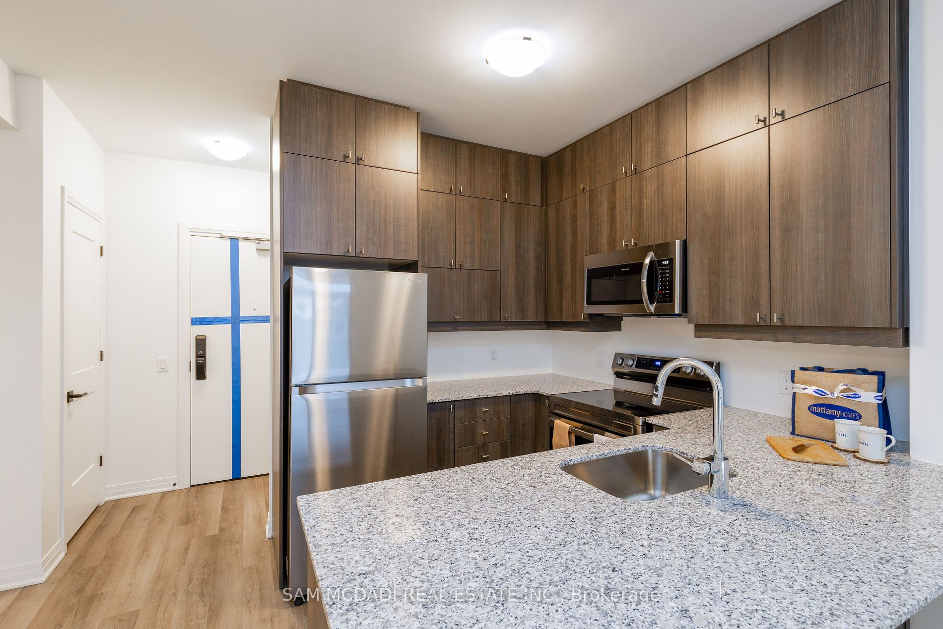 460 Gordon Krantz Ave, #205
