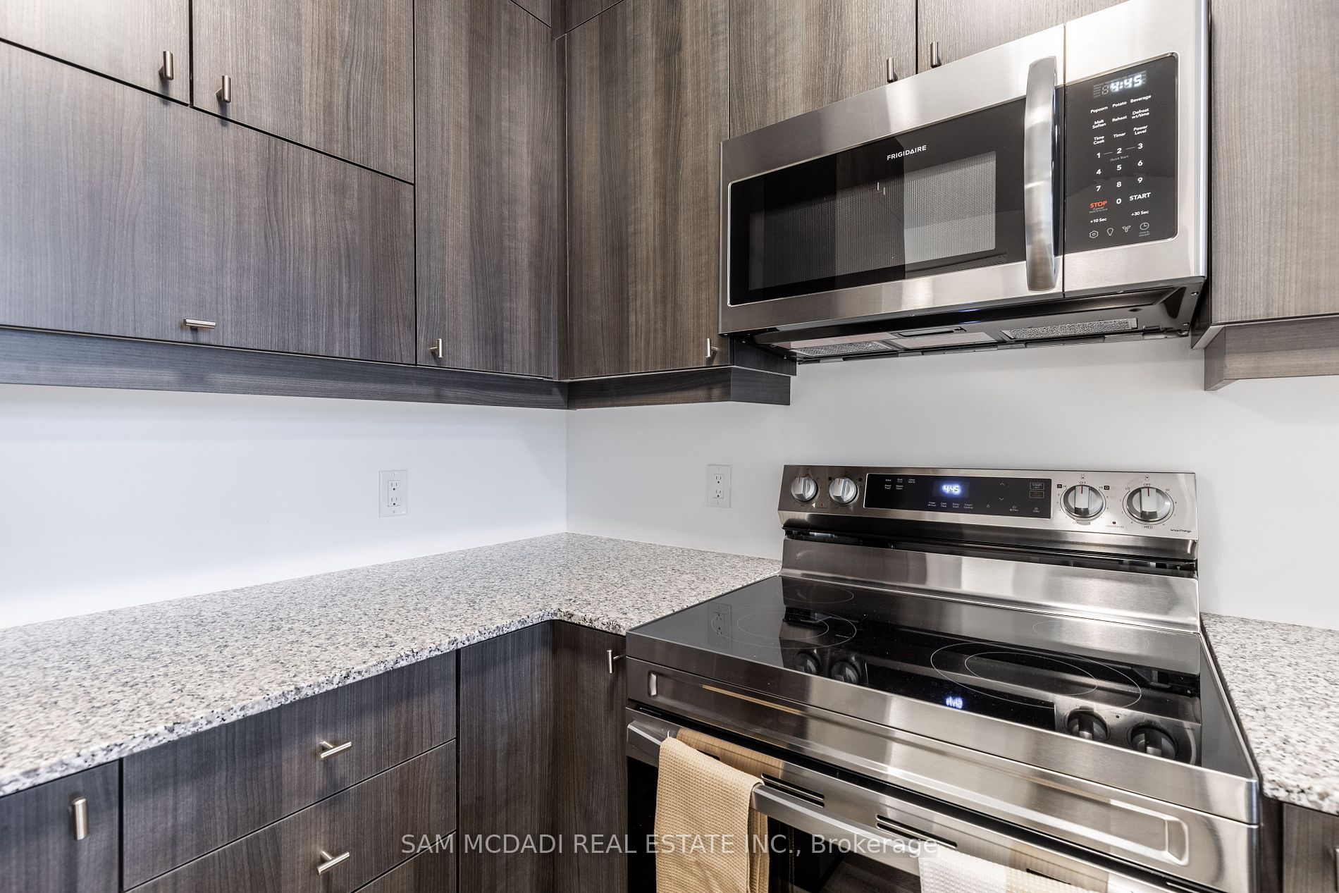 460 Gordon Krantz Ave, #205