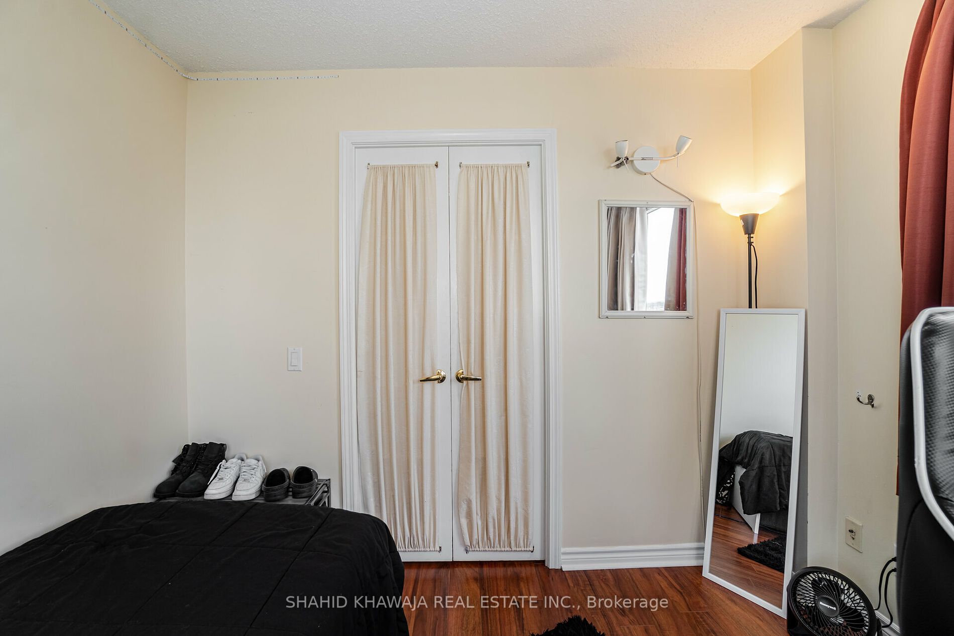 35 Kingsbridge Garden Circ, #1612
