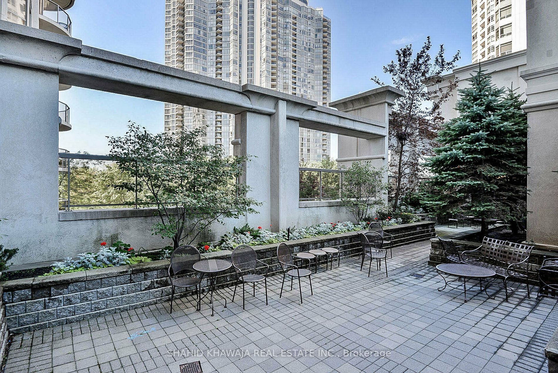 35 Kingsbridge Garden Circ, #1612