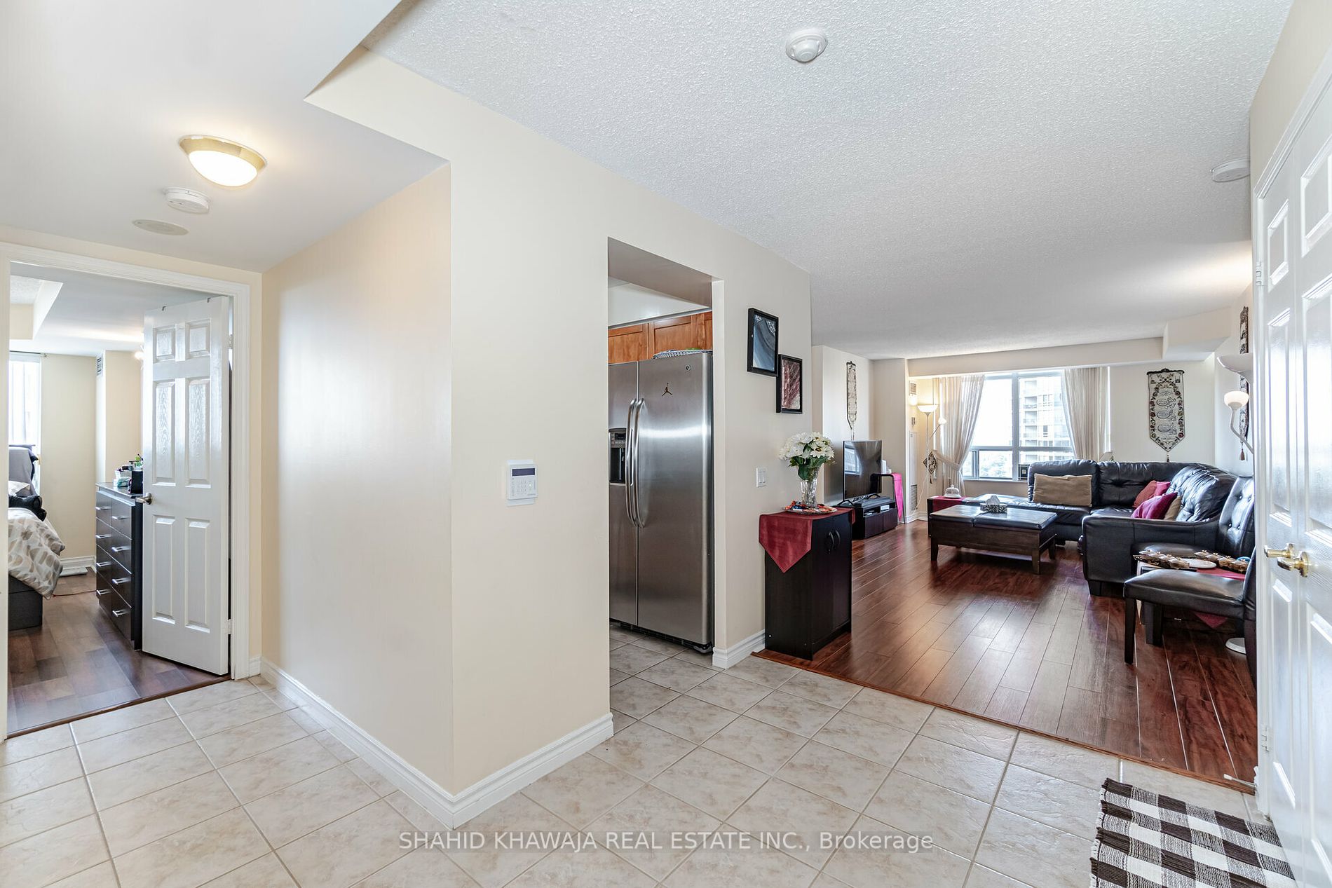 35 Kingsbridge Garden Circ, #1612