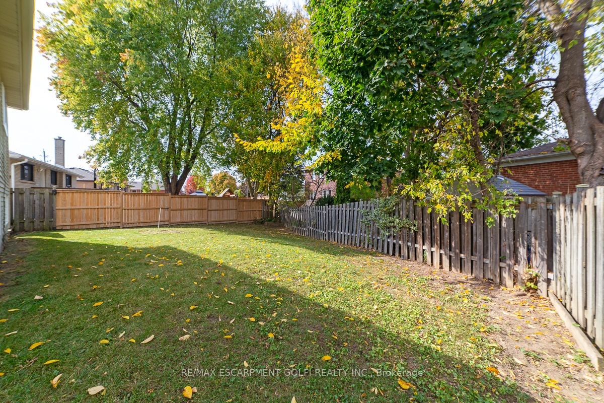 48 Rexway Drive