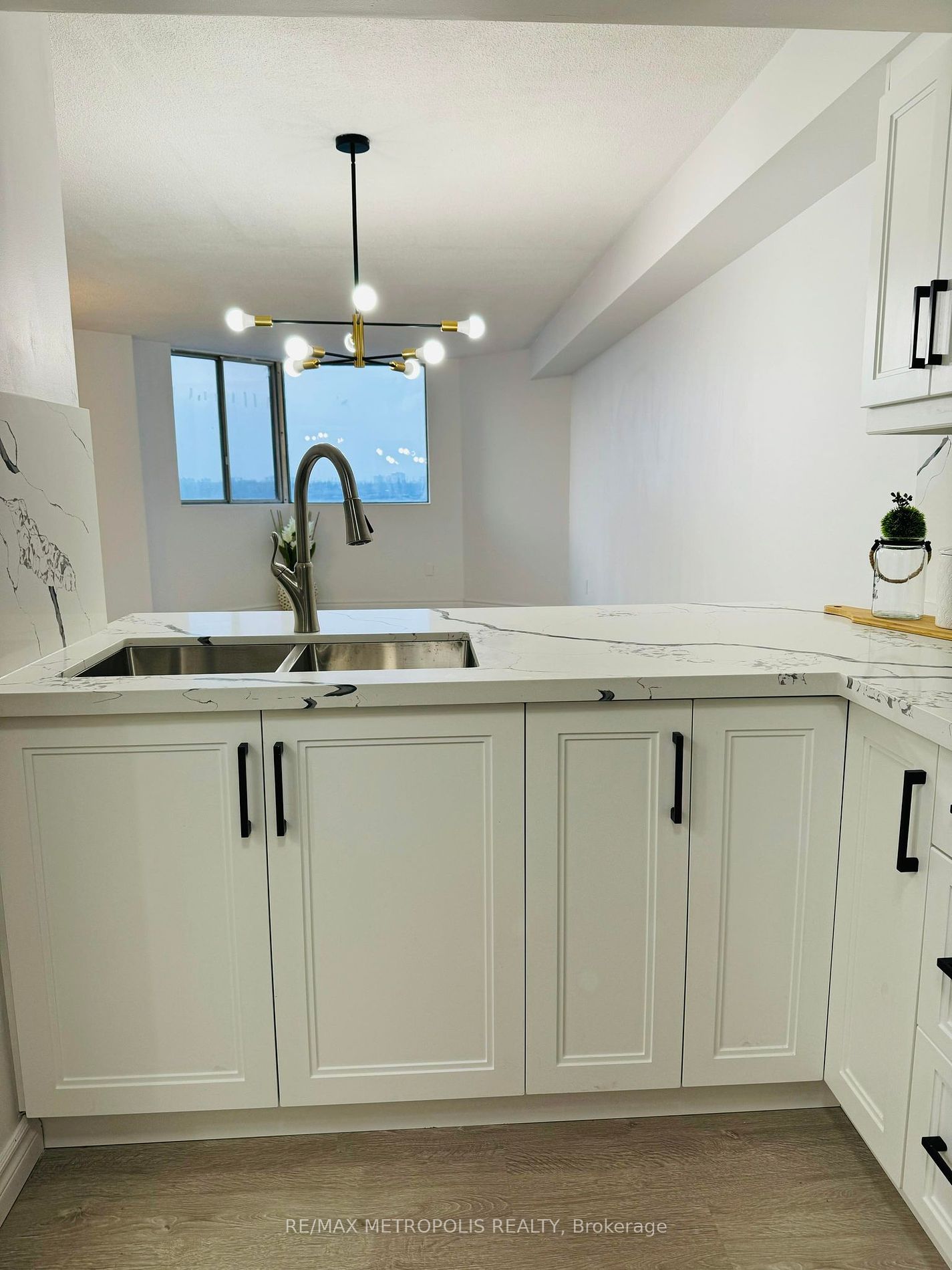 238 Albion Rd, #1409