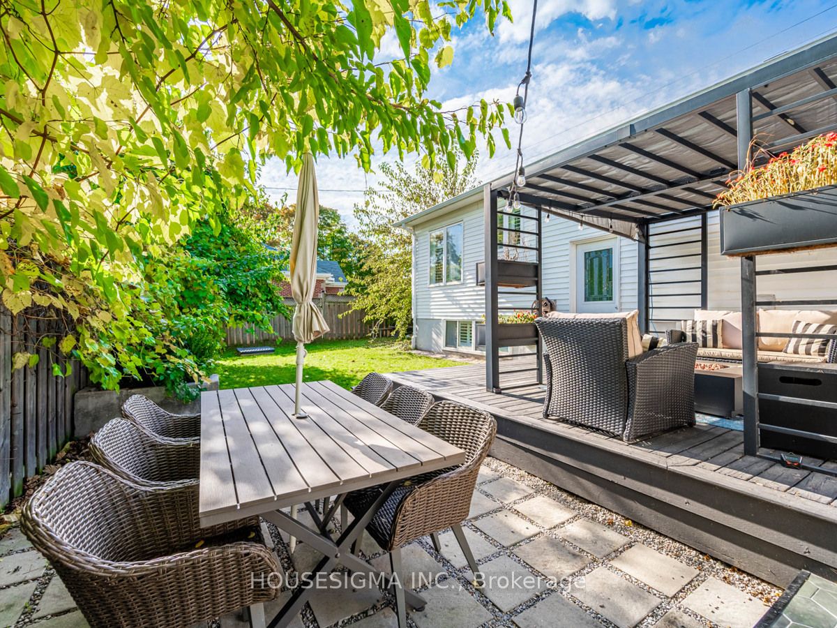 444 Plains Road W