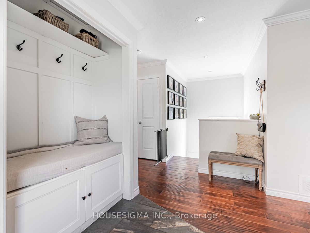 444 Plains Road W