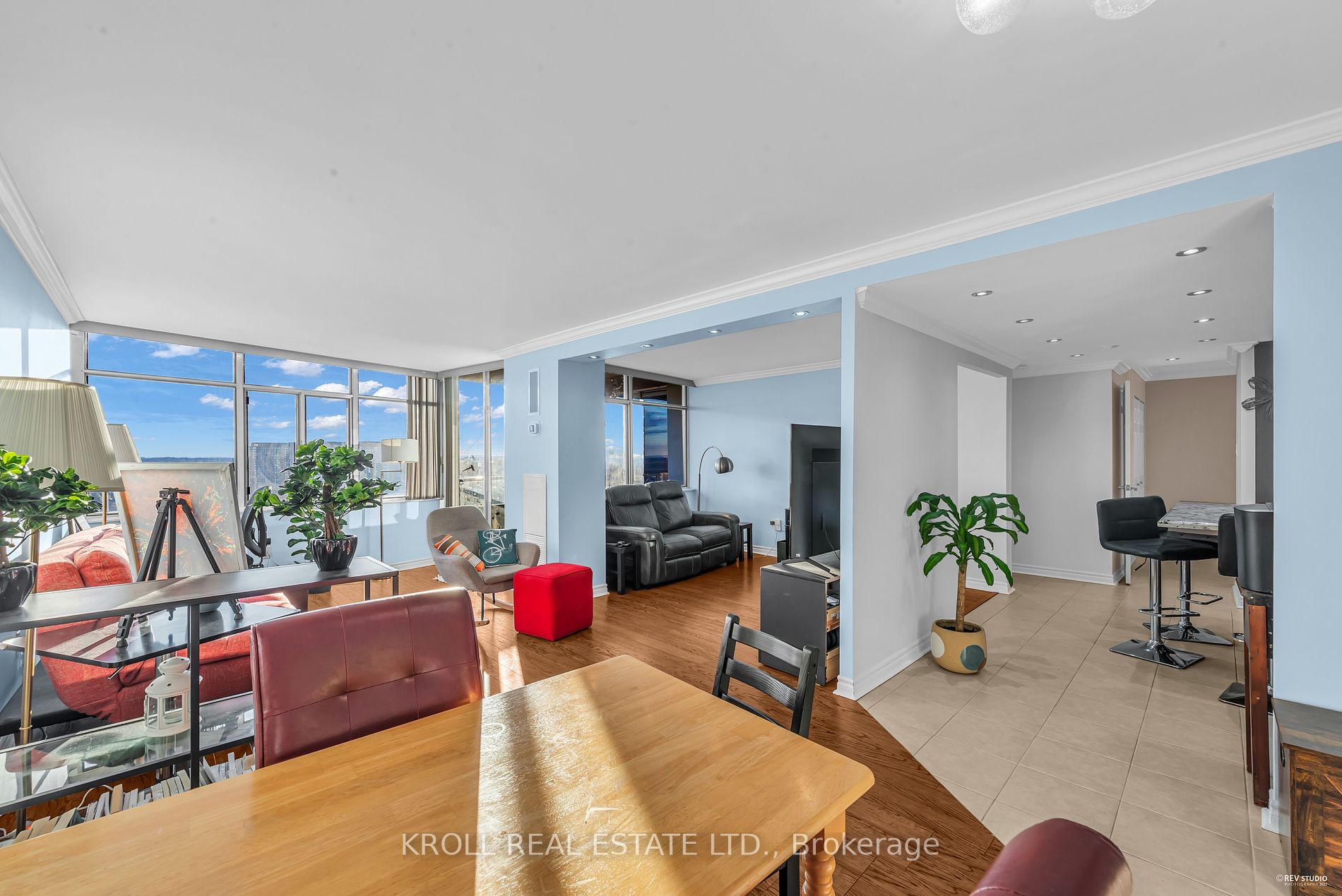 3100 Kirwin Ave, #2506