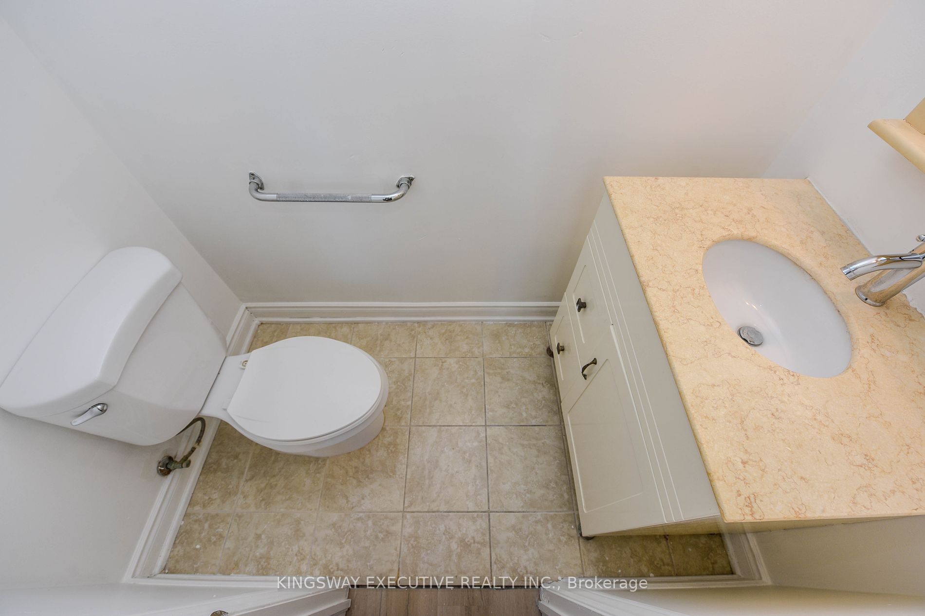 612 Orange Walk Cres