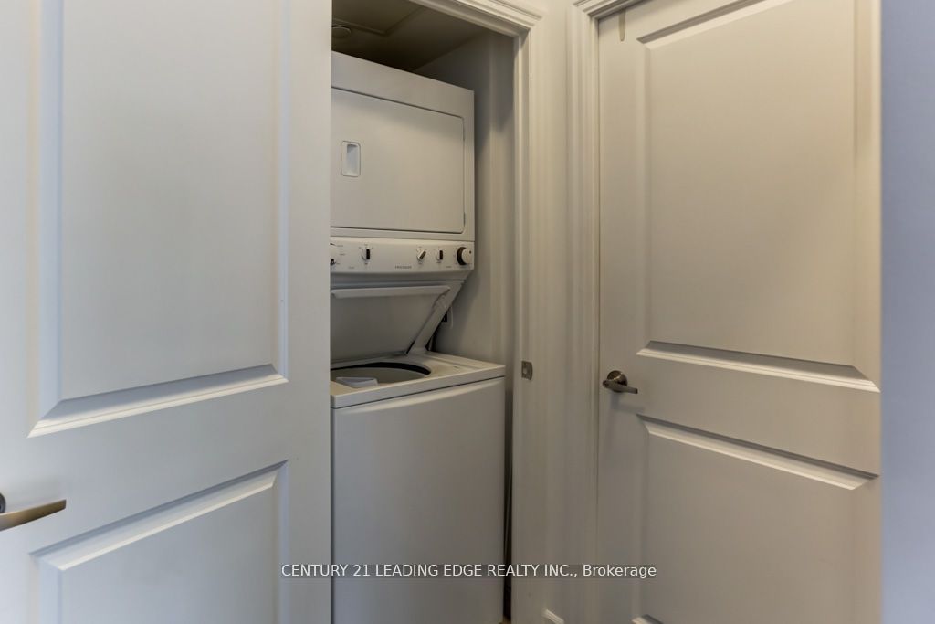 80 ESTHER LORRIE Drive, #107