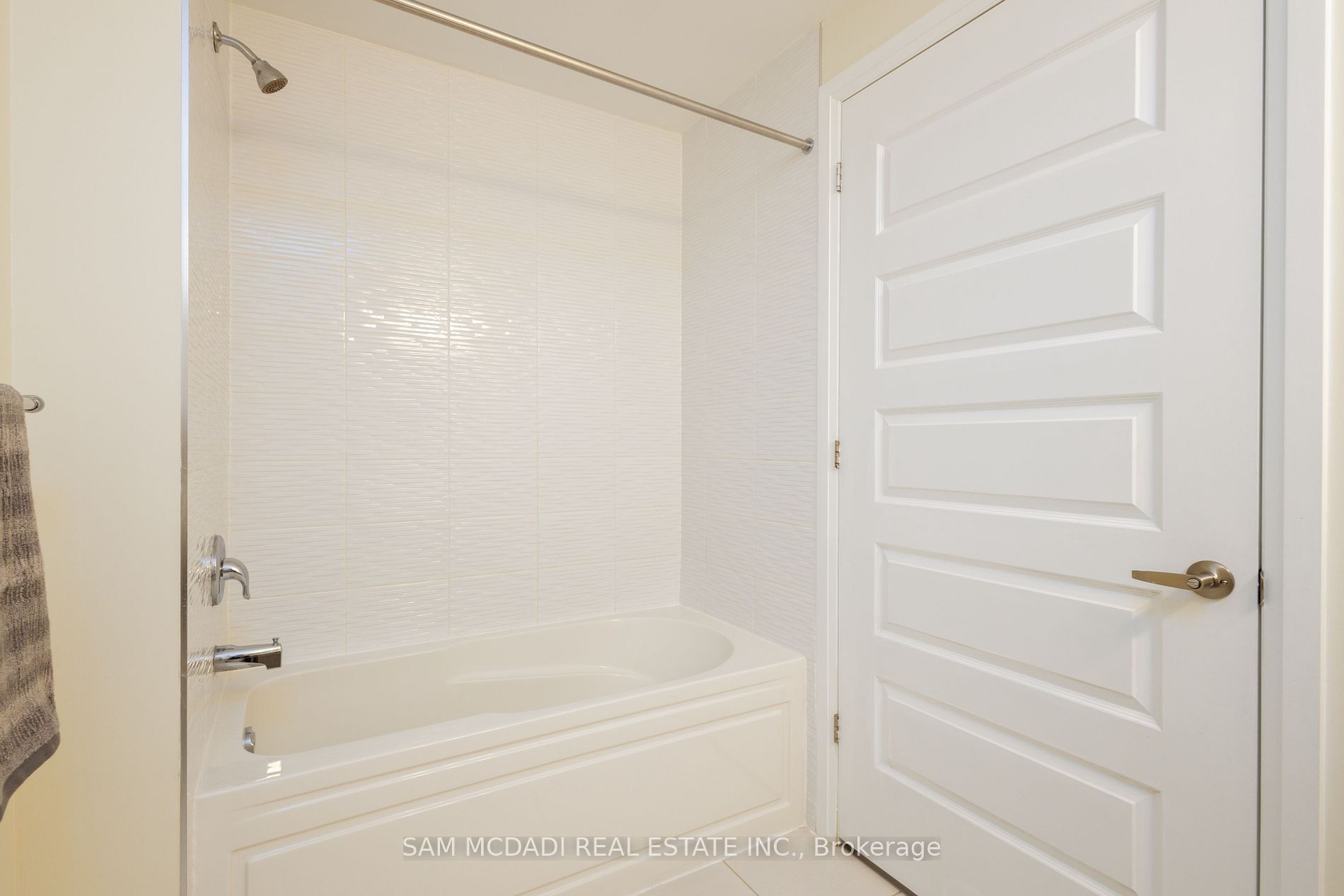 1105 Leger Way, #634