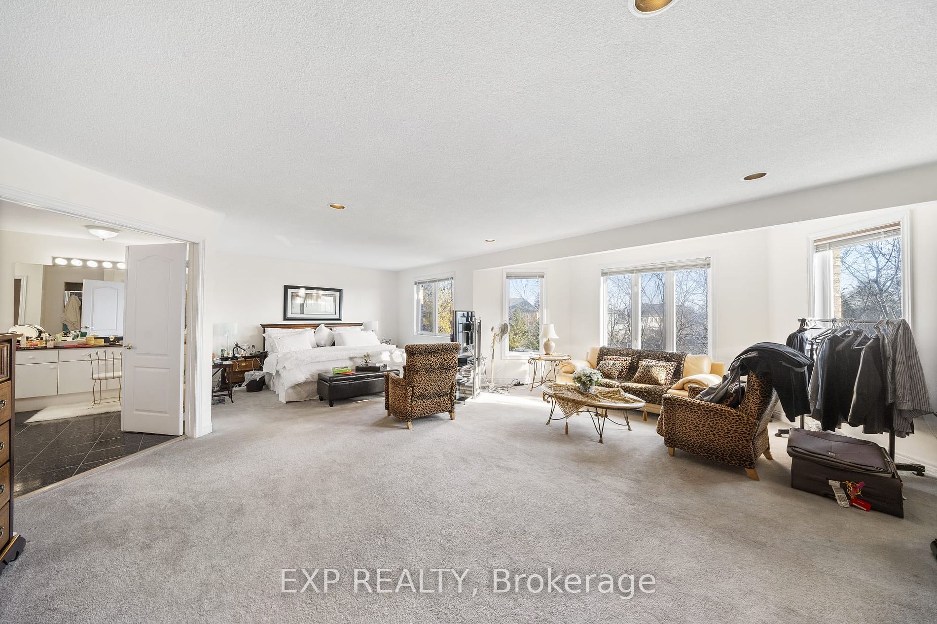 2166 Erin Centre Blvd