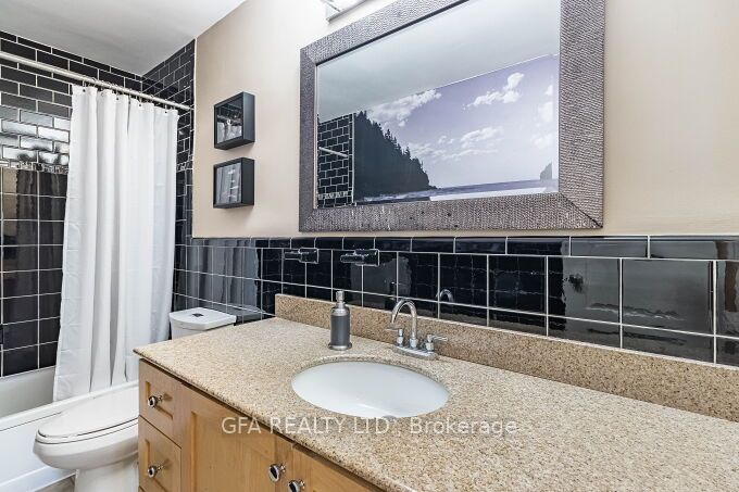 185 Stephen Drive, #404