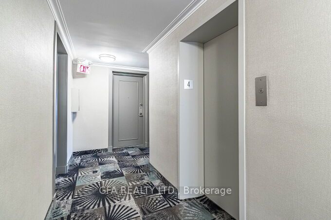 185 Stephen Drive, #404