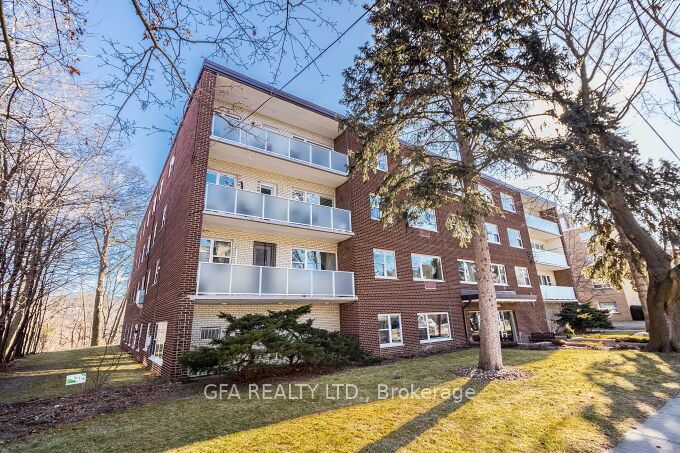 185 Stephen Drive, #404