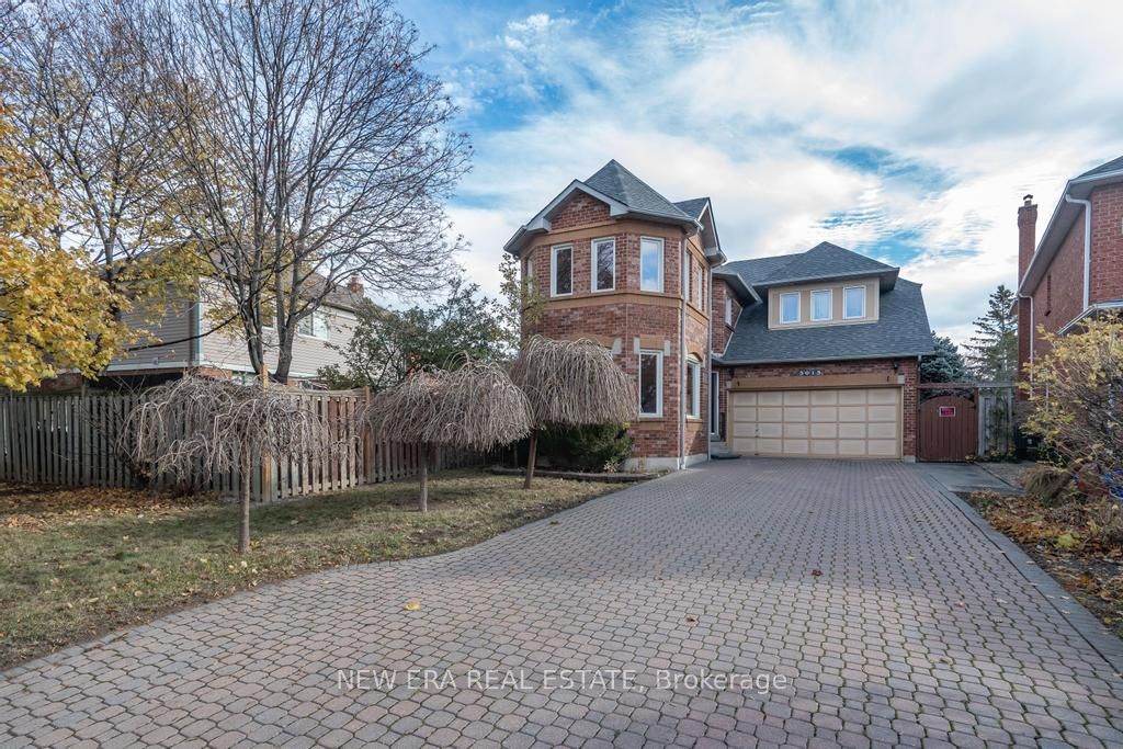 5015 Natkarni Cres