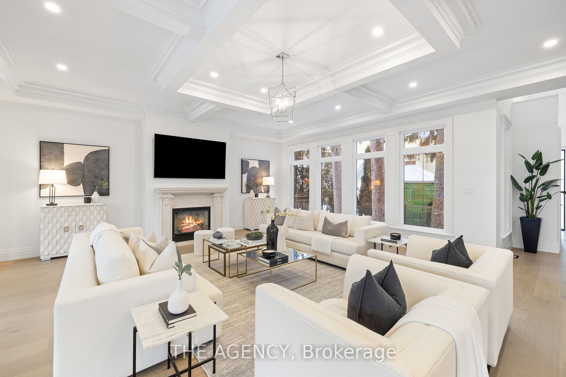 2409 Lakeshore Road
