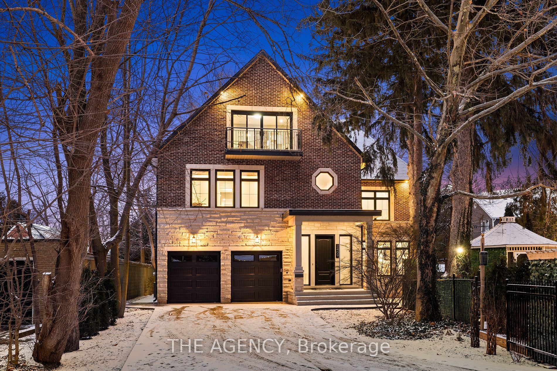 2409 Lakeshore Road