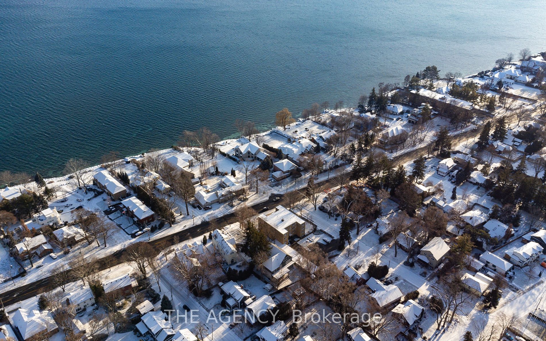 2409 Lakeshore Road