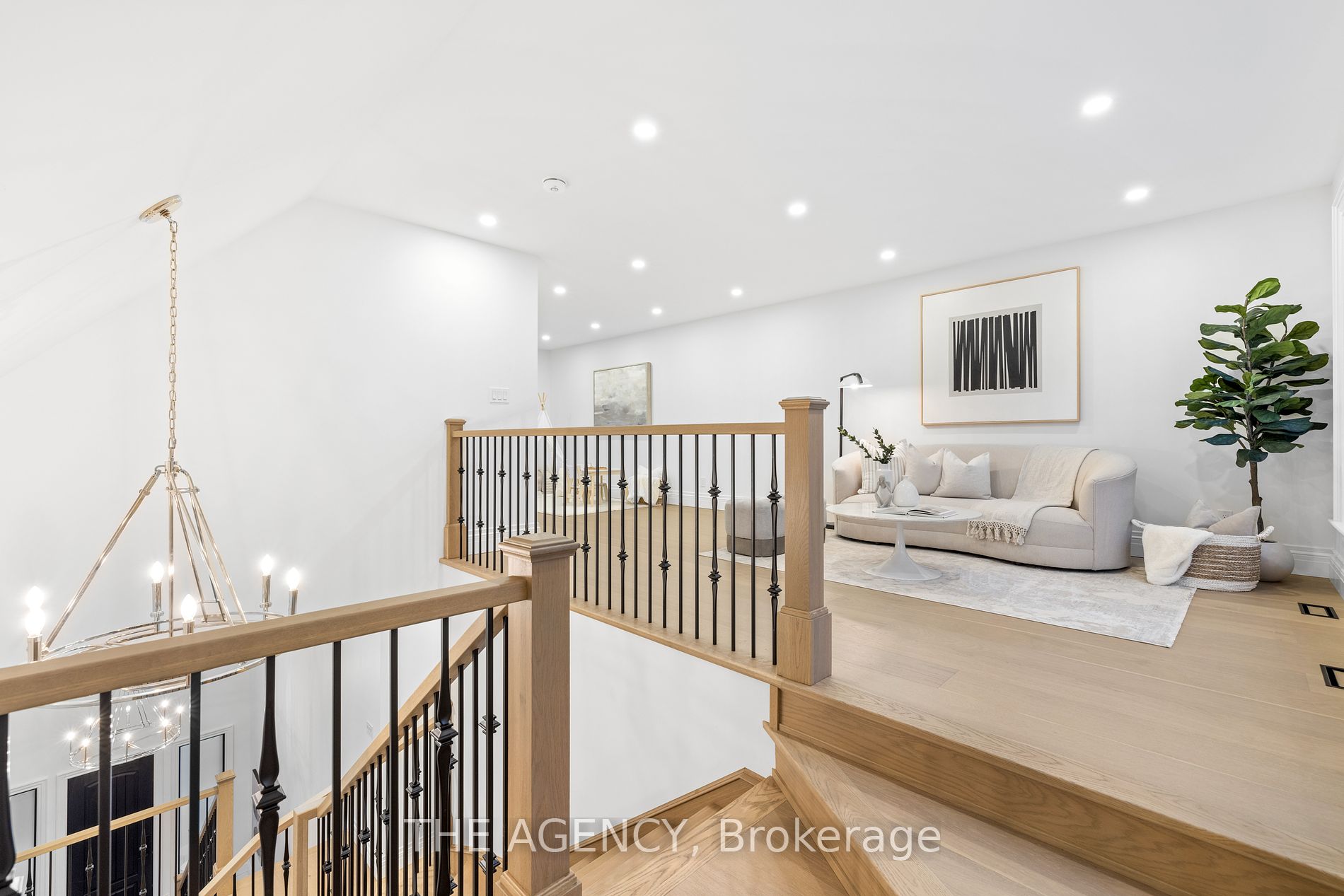 2409 Lakeshore Road