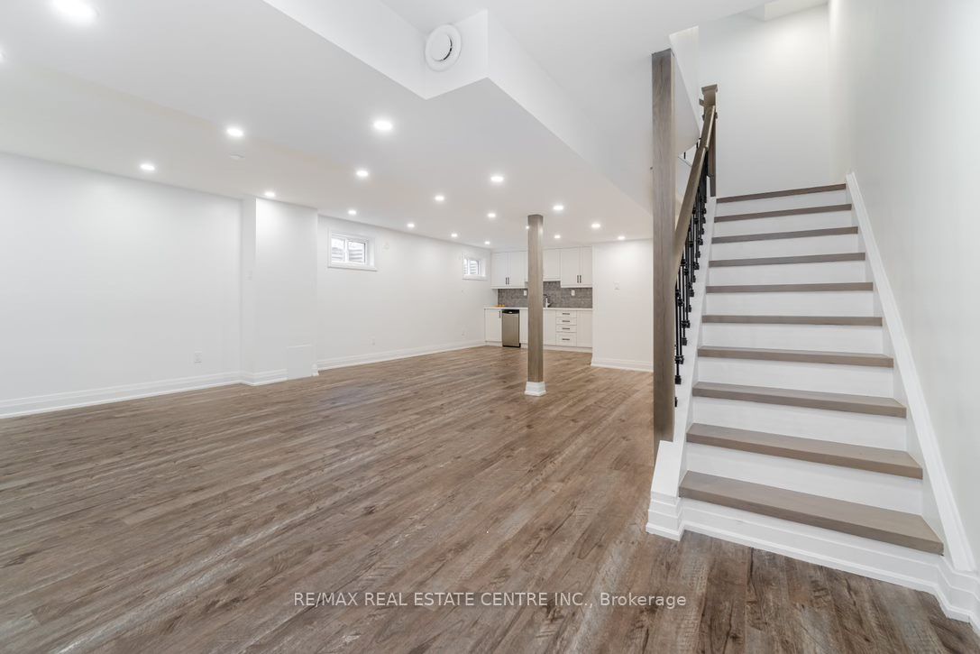 550 Meadows Blvd