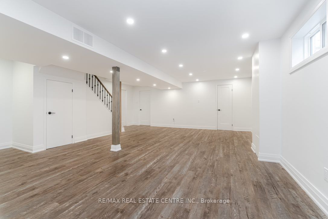 550 Meadows Blvd