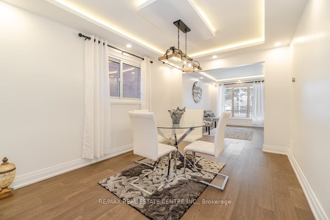 550 Meadows Blvd