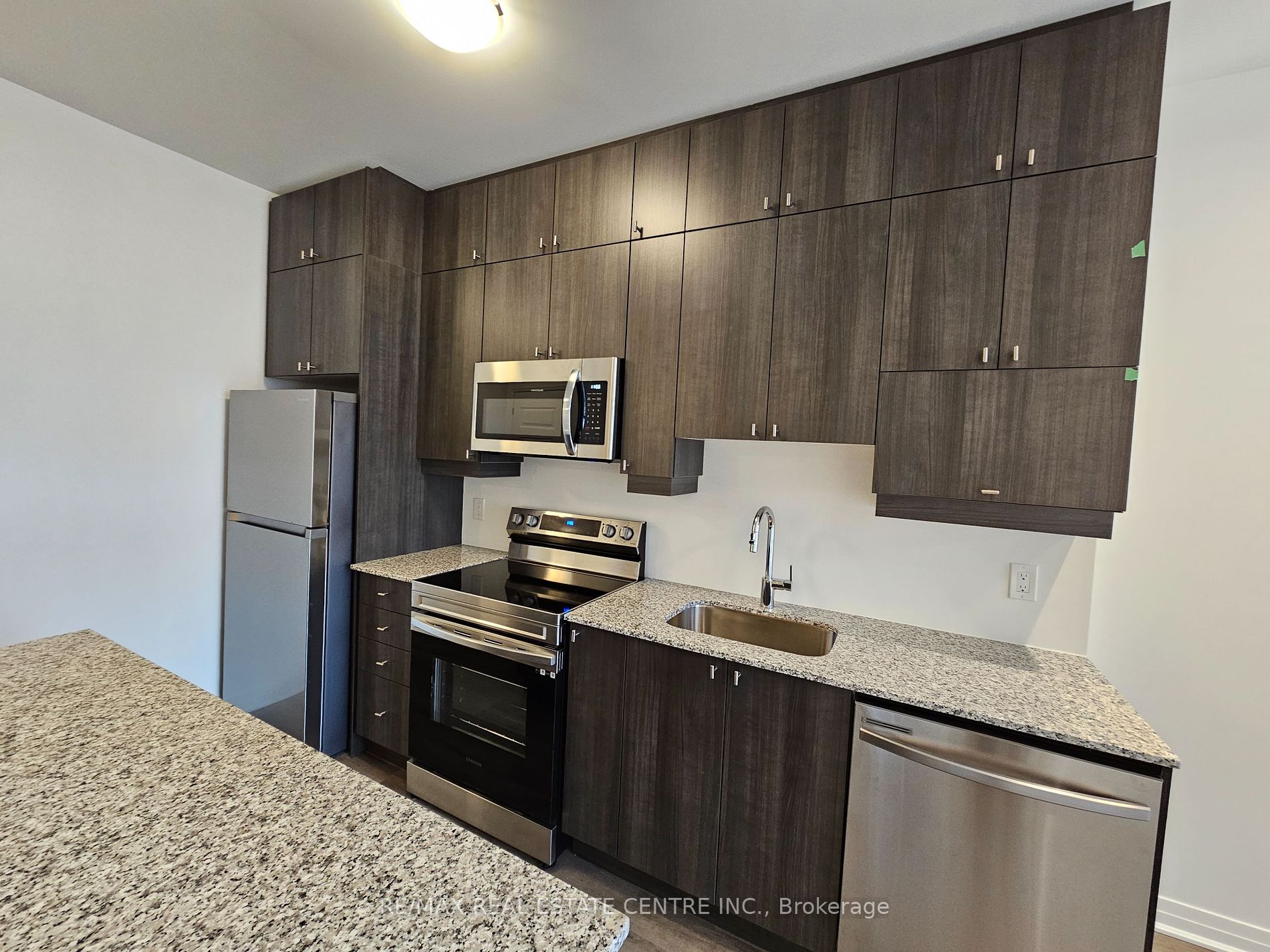 460 Gordon Krantz Avenue, #109