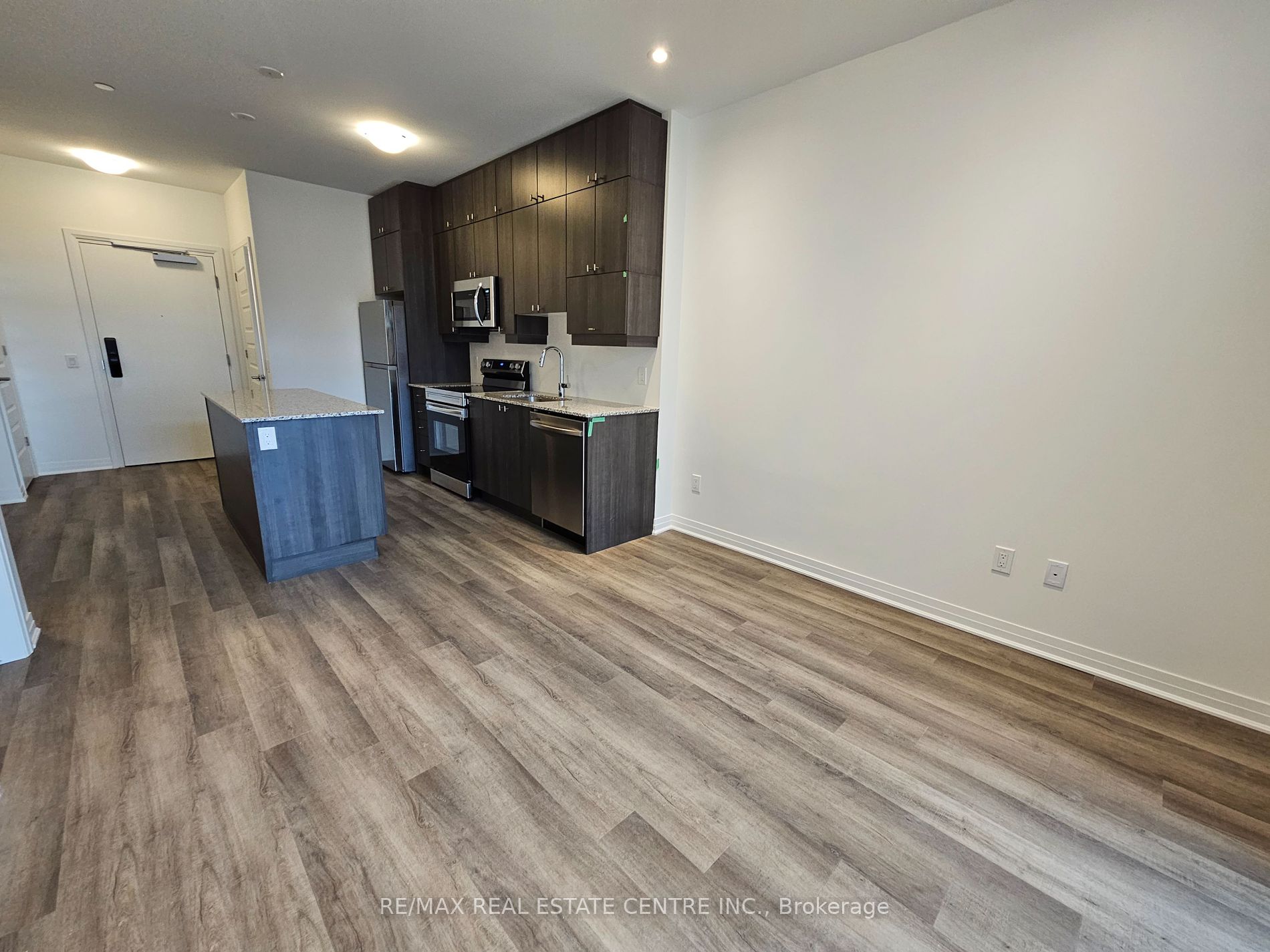 460 Gordon Krantz Avenue, #109