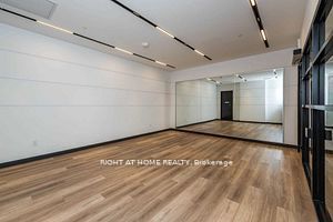 60 George Butchart Dr, #509