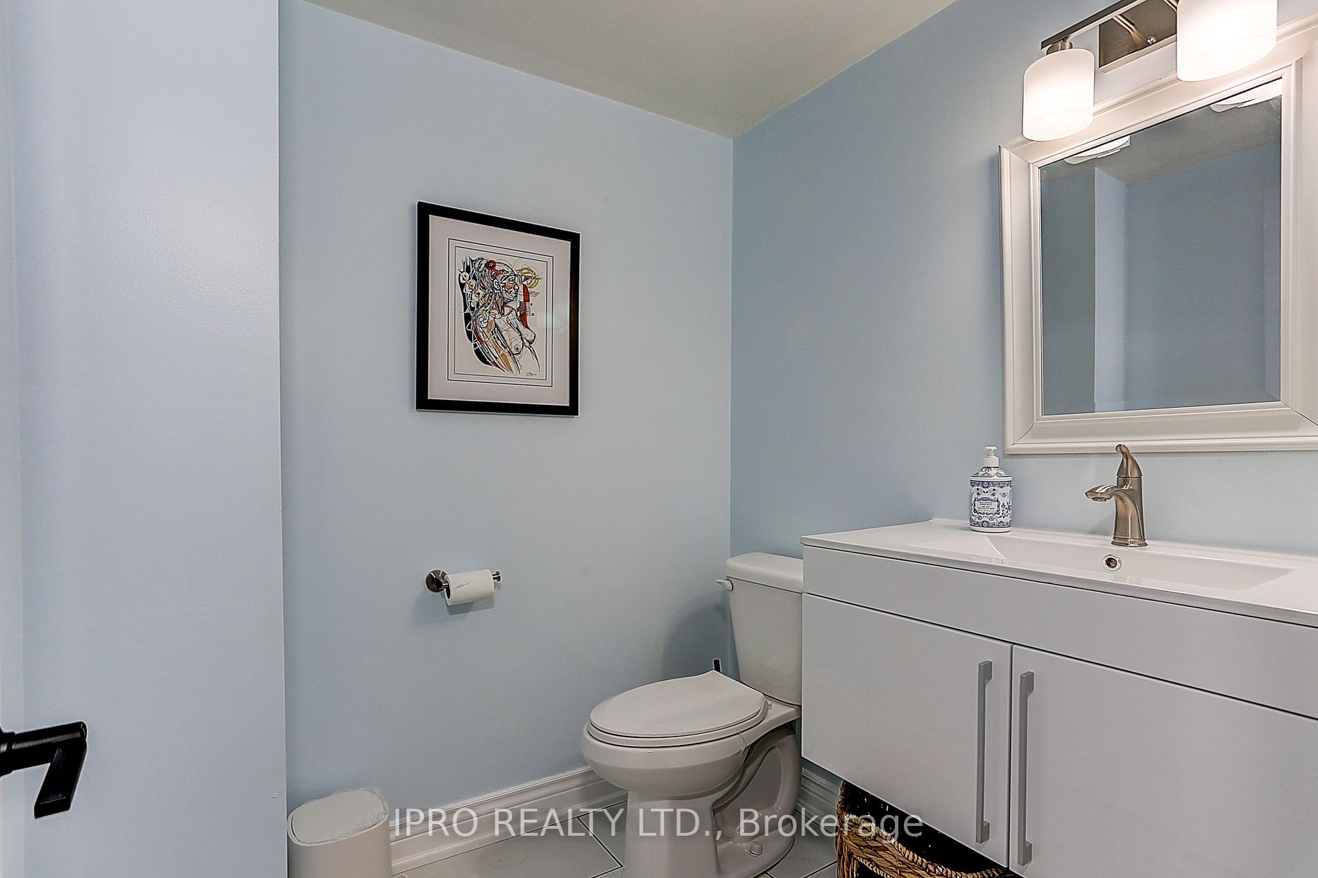 12 Nottawasaga Cres