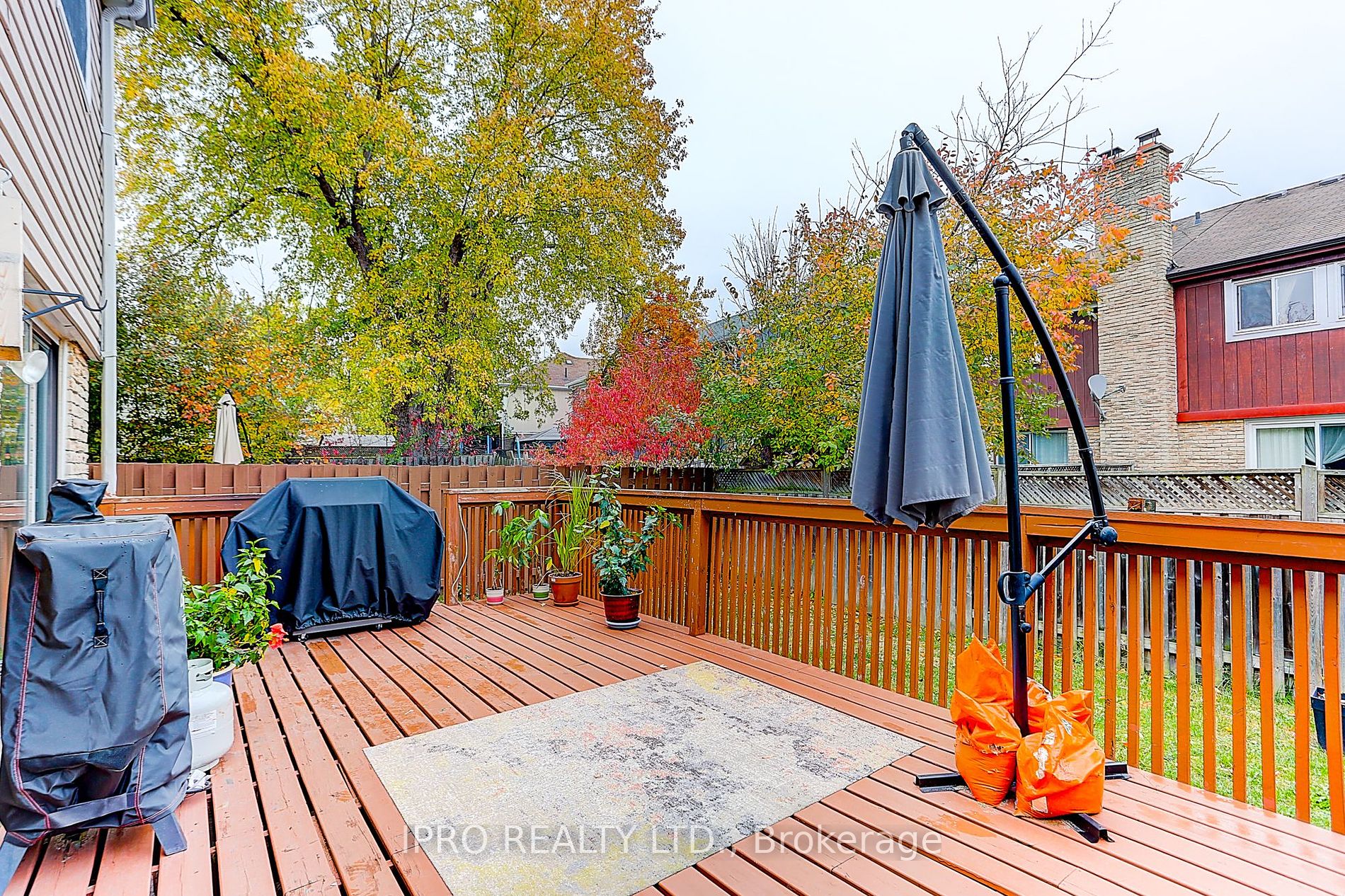 12 Nottawasaga Cres