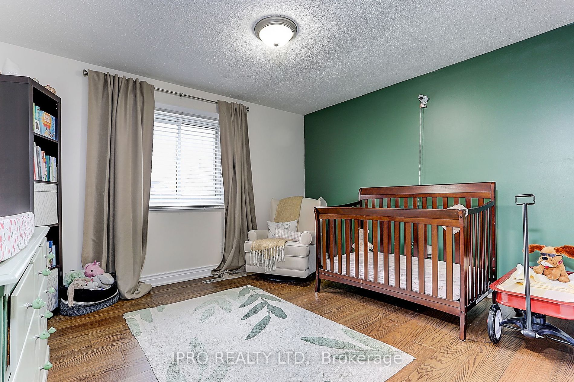 12 Nottawasaga Cres