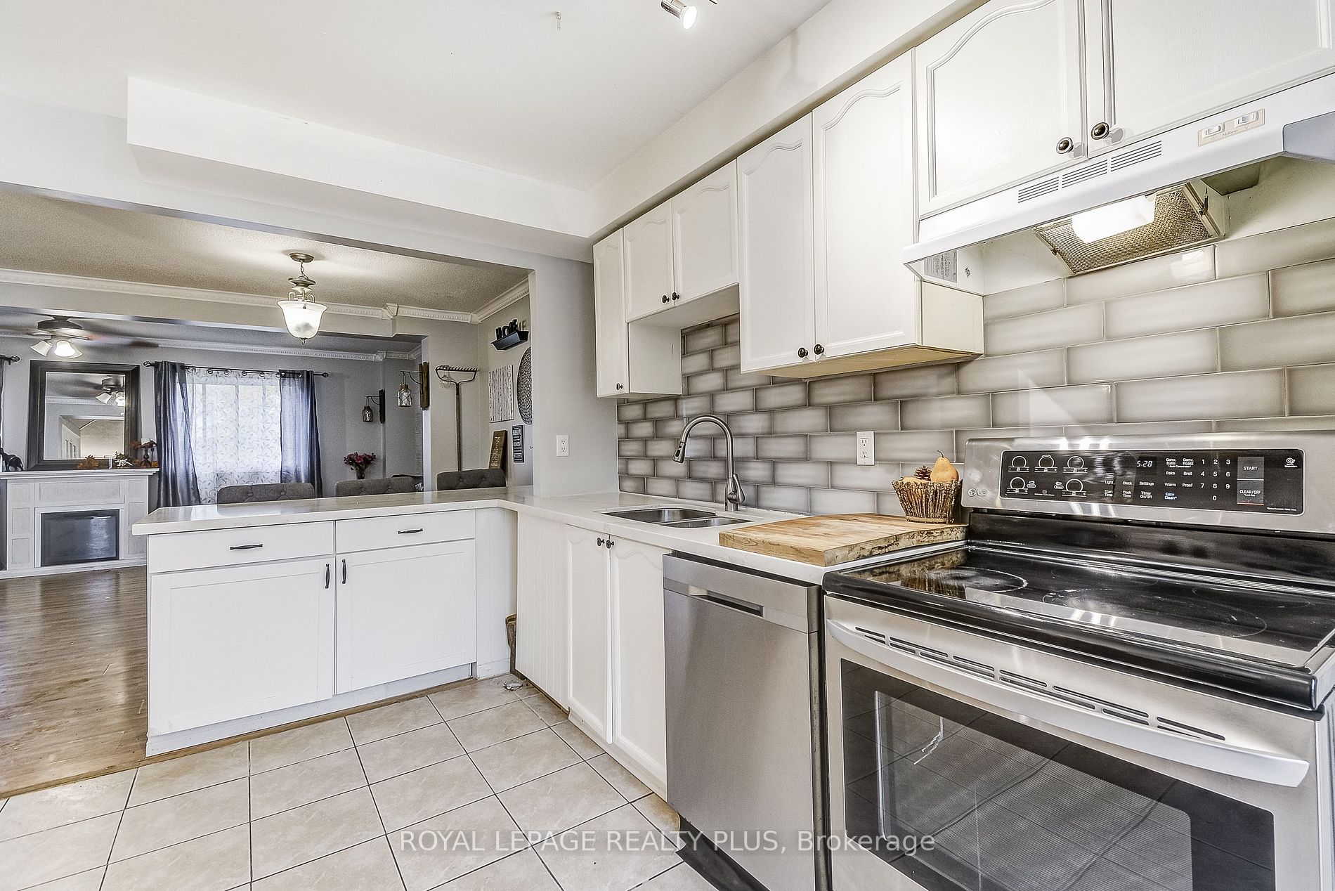 63 Stewart Maclaren Road, #117
